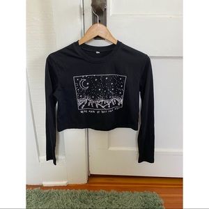 Cropped black graphic long sleeve